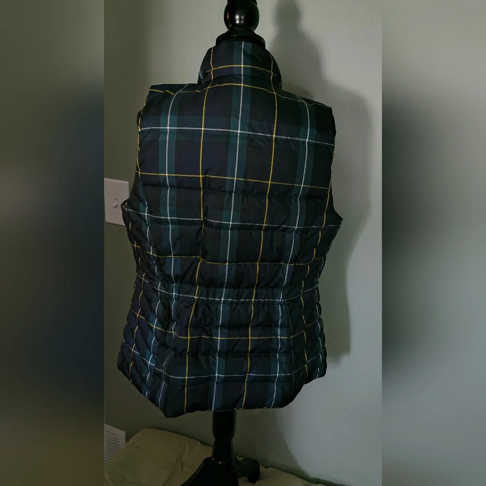 (L)  Talbot's Plaid Puffer Vest - Picture 6 of 9